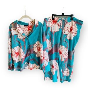 NATORI blue floral 2 piece pajama set